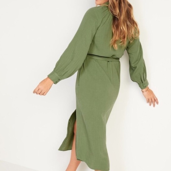 NWT! Sage Green Long-Sleeve Waist-Defined Midi Dress - Size Small (AS IS) - Picture 2 of 6
